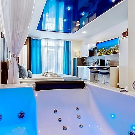 Ξενοδοχείο με διαμερίσματα Elegante & Jacuzzi - Adults Only