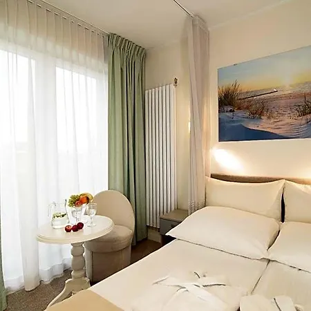 Elegante & Jacuzzi - Adults Only 4*